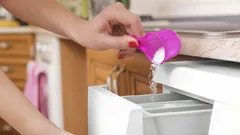 Come aumentare l'efficacia del detersivo in polvere durante il lavaggio: risparmia tempo e denaro.