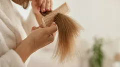 Cura dei capelli dopo i 45 anni: trattamenti per ridare lucentezza e ridurre la fragilità.