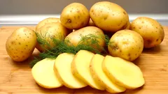Cottura delle patate senza acqua né brodo: un vecchio trucco di cucina che le rende incredibilmente gustose
